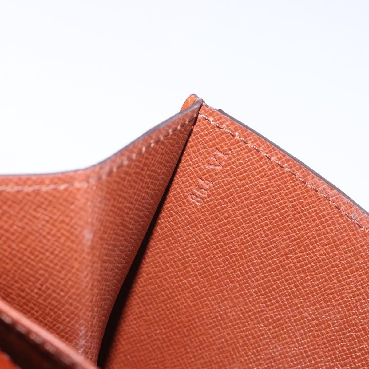Louis Vuitton Louis Vuitton Vintage Montaigne Clutch Epi Leather Size ONE SIZE - 7 Thumbnail