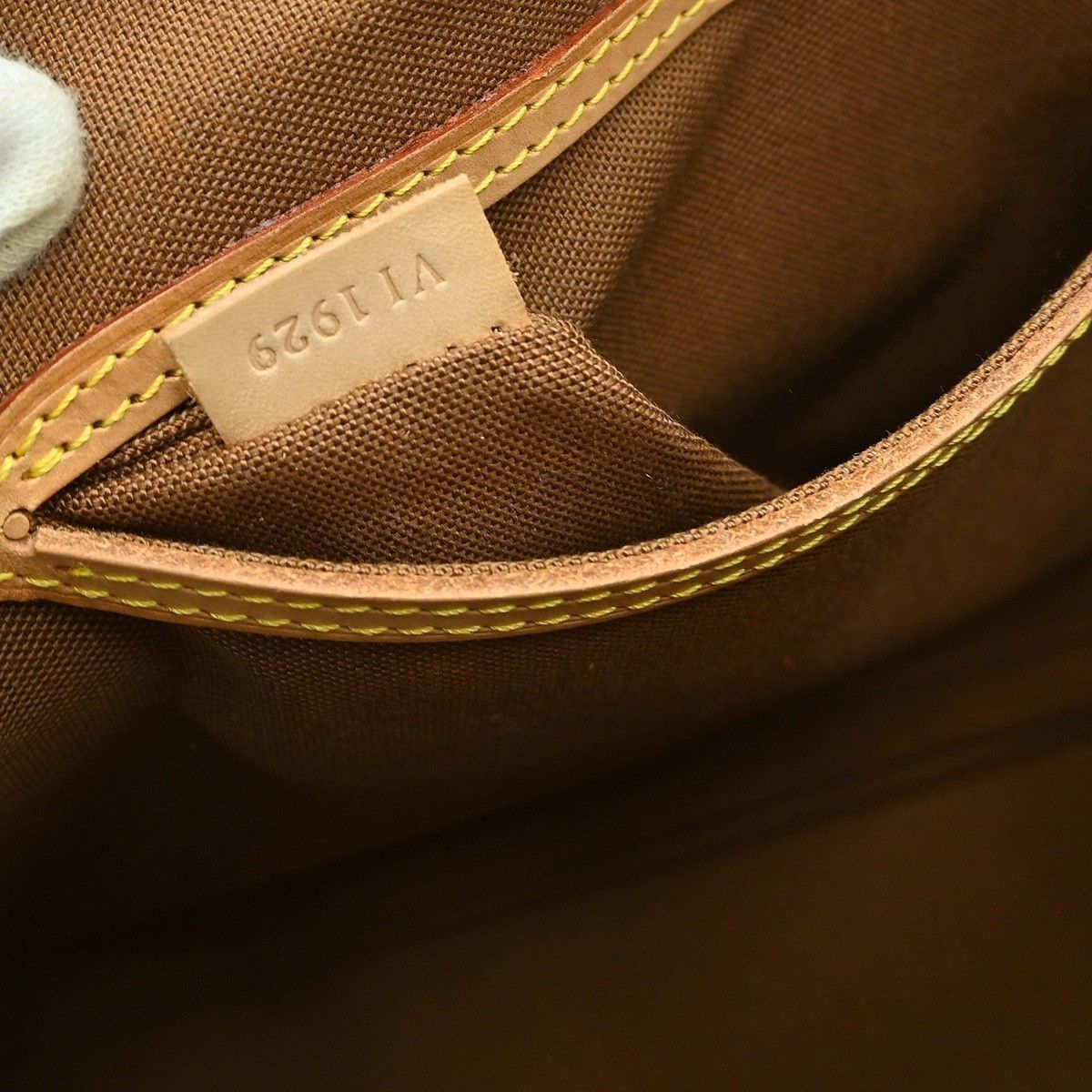 Louis Vuitton Louis Vuitton Alma Handbag Monogram Canvas Size ONE SIZE - 5 Thumbnail