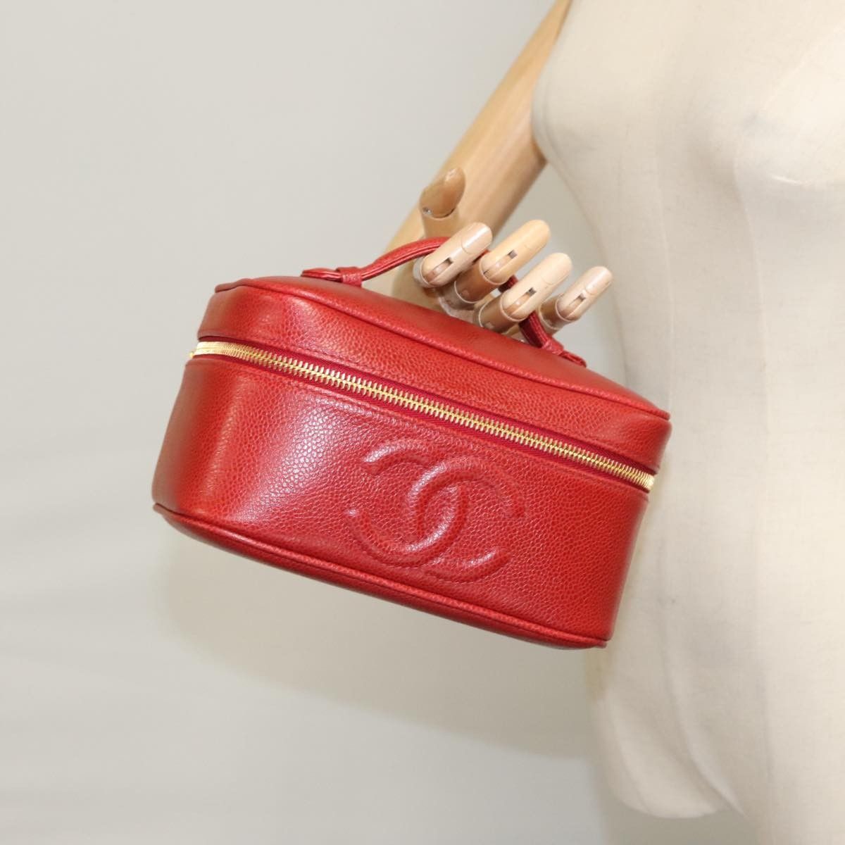 Chanel Chanel Vintage Timeless Cosmetic Case Caviar Size ONE SIZE - 15 Thumbnail