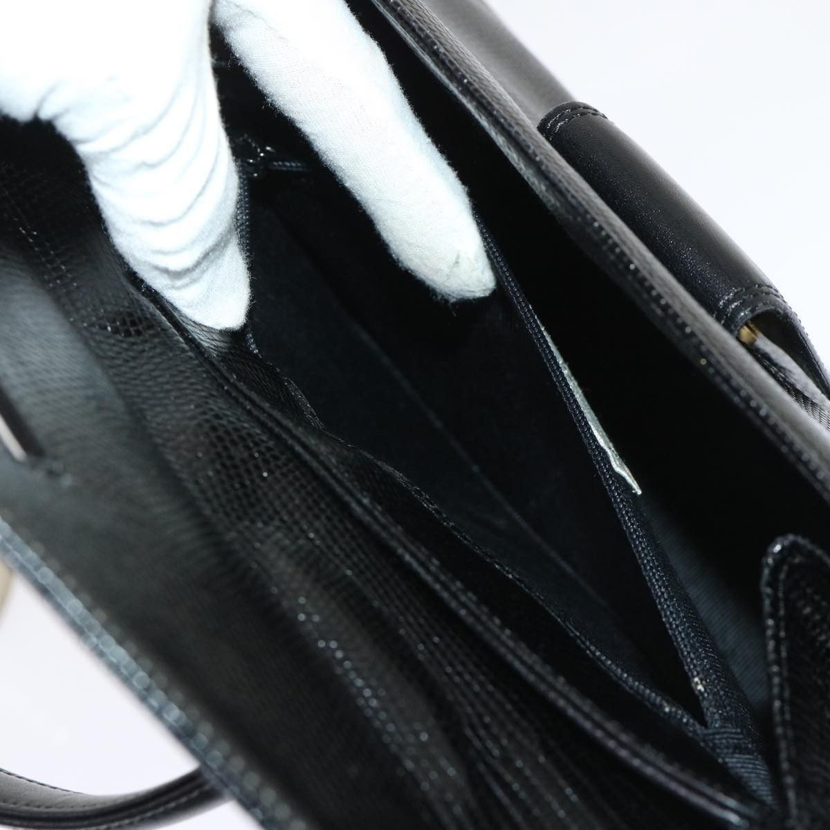 Givenchy Givenchy Vintage Handbag Leather Size ONE SIZE - 21 Thumbnail