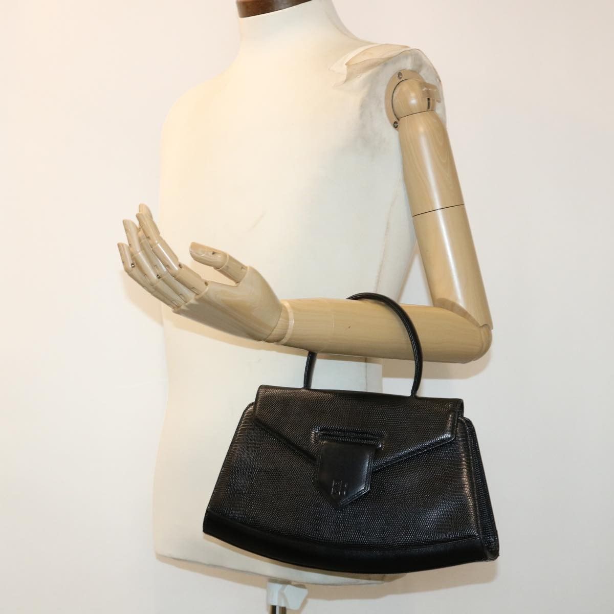 Givenchy Givenchy Vintage Handbag Leather Size ONE SIZE - 12 Thumbnail