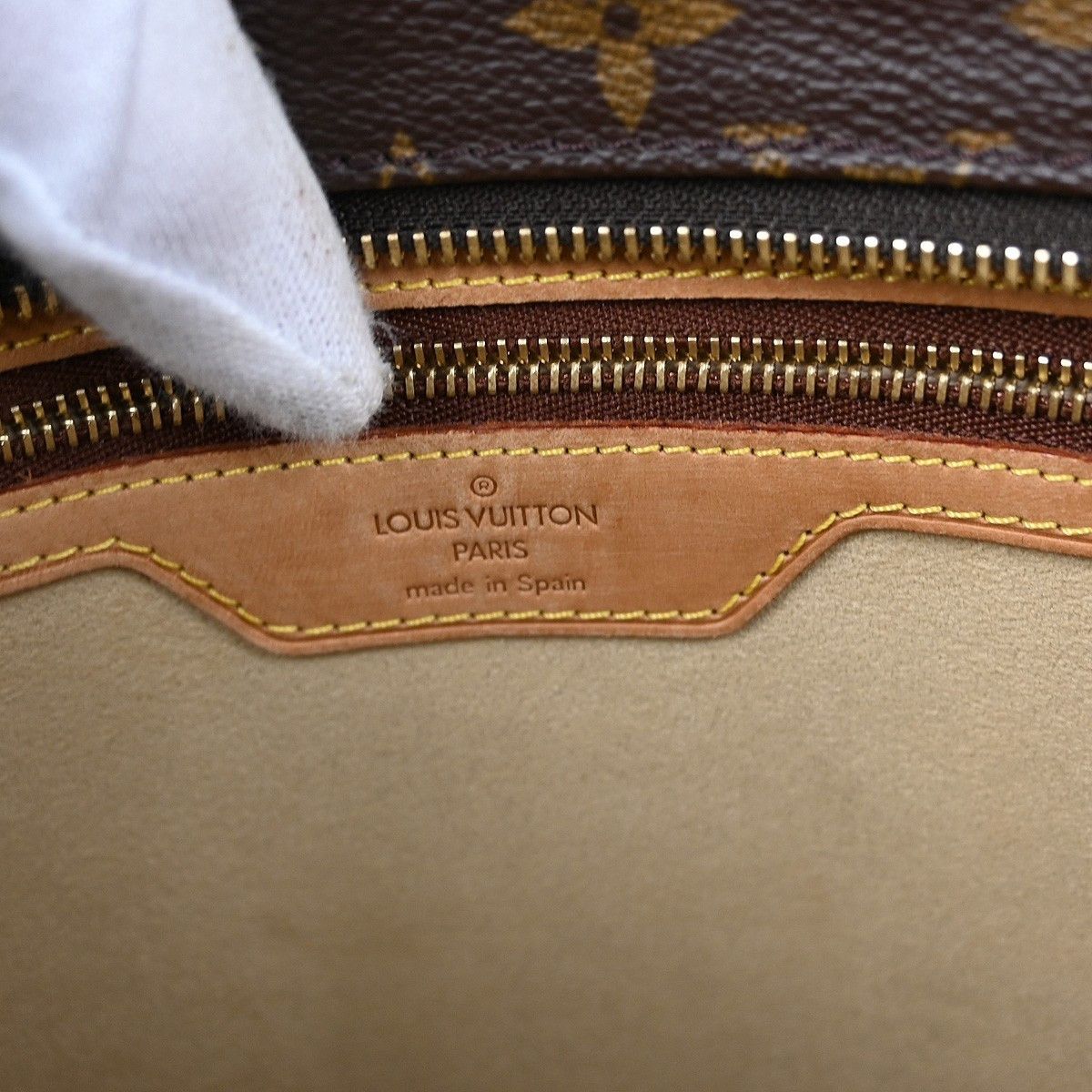 Louis Vuitton Louis Vuitton Luco Handbag Monogram Canvas Size ONE SIZE - 4 Thumbnail
