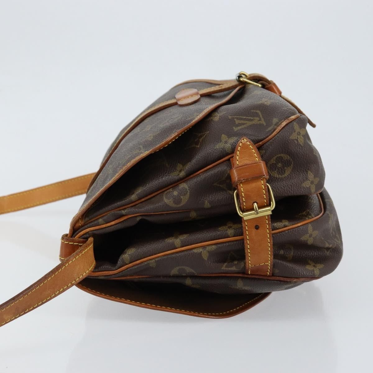 Louis Vuitton Louis Vuitton Saumur Handbag Monogram Canvas Size ONE SIZE - 4 Thumbnail