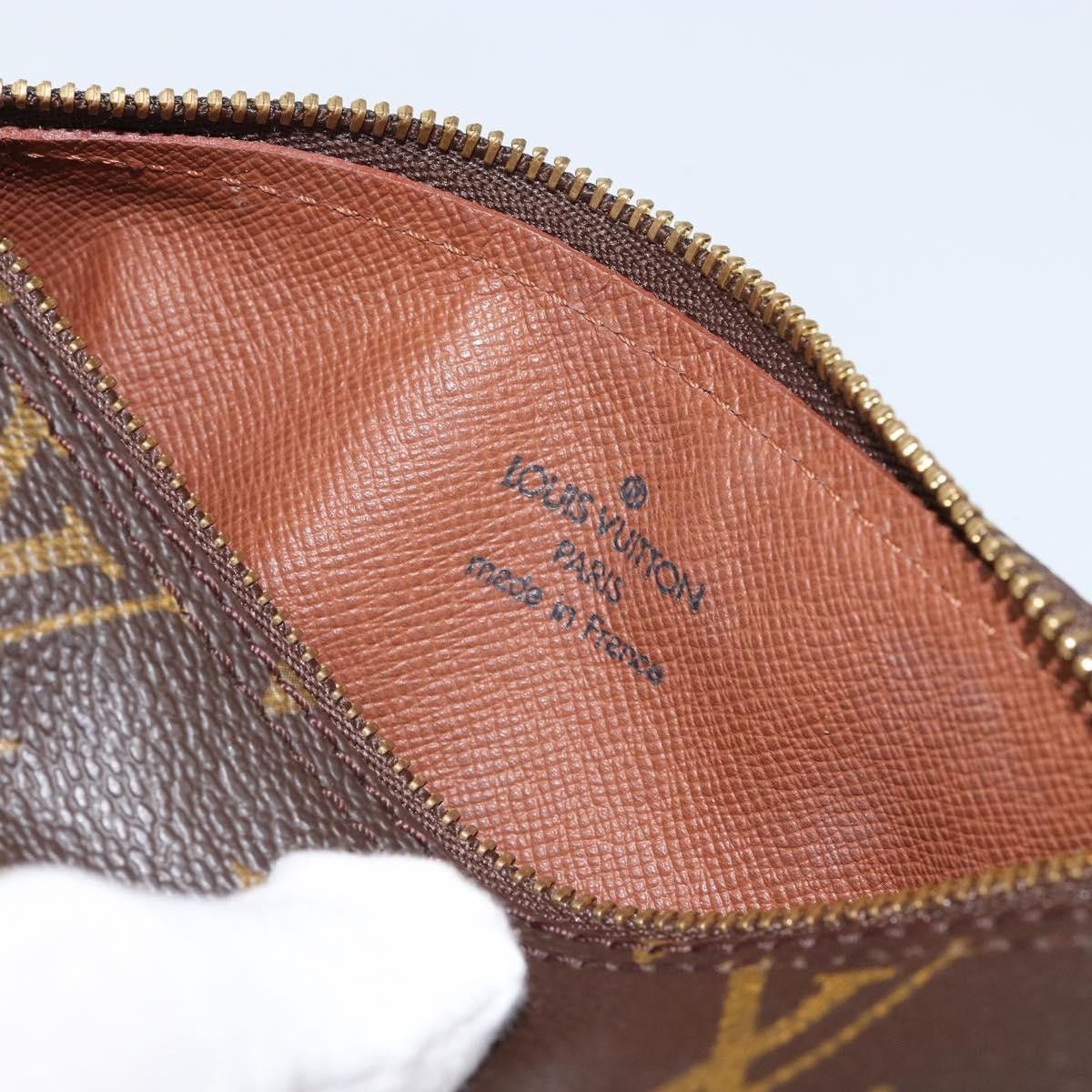 Louis Vuitton Louis Vuitton Papillon Pochette Monogram Canvas Size ONE SIZE - 6 Thumbnail