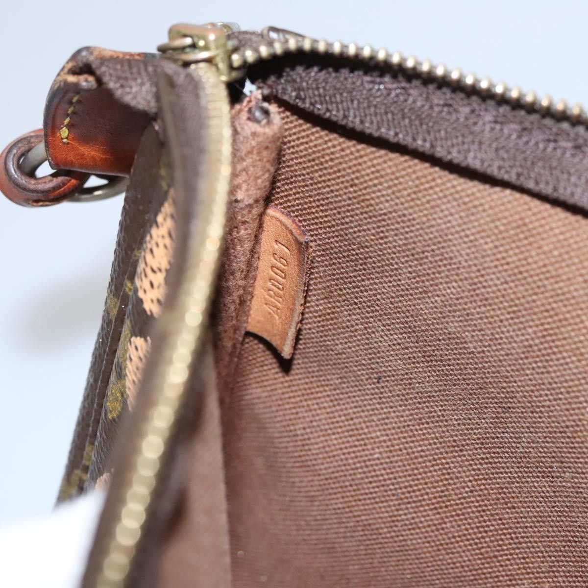 Louis Vuitton Louis Vuitton Pochette Accessoires Limited Edition Monogram Graffiti Size ONE SIZE - 7 Thumbnail
