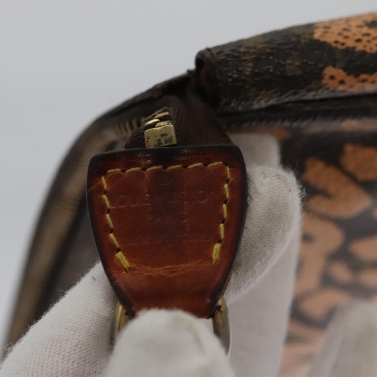 Louis Vuitton Louis Vuitton Pochette Accessoires Limited Edition Monogram Graffiti Size ONE SIZE - 6 Thumbnail