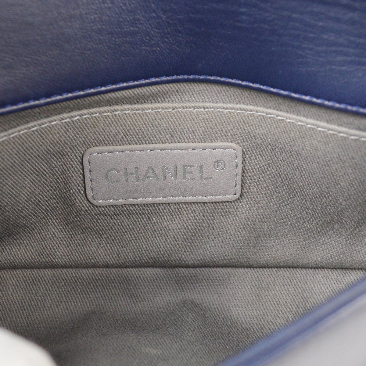 Chanel Chanel Boy Flap Bag Quilted Velvet Size ONE SIZE - 4 Thumbnail