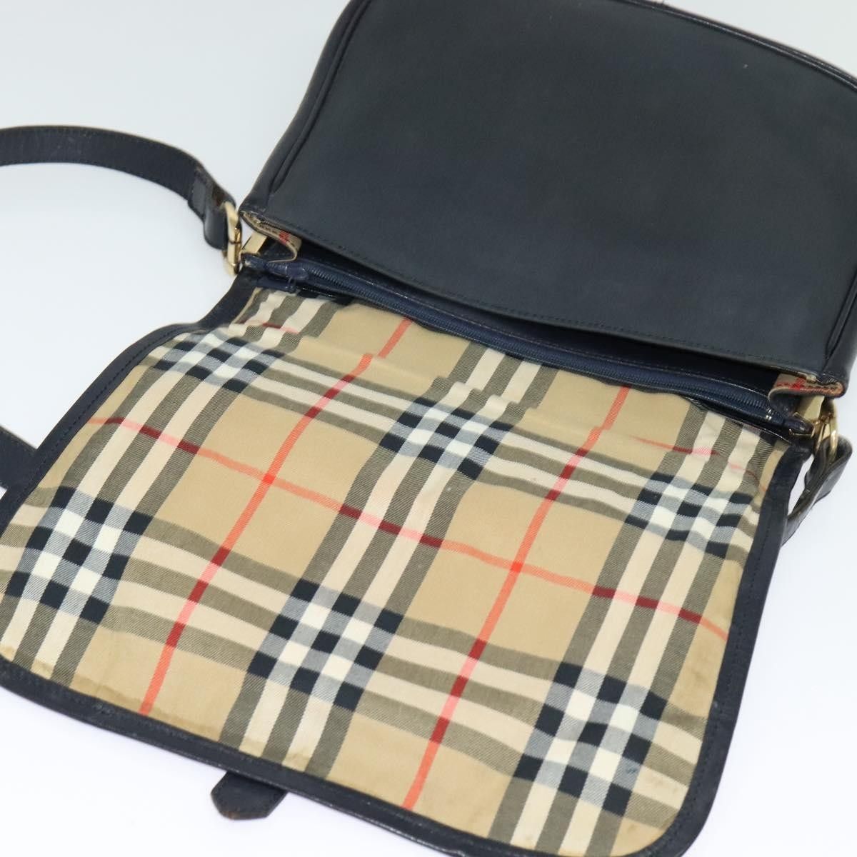 Burberry Burberry Flap Shoulder Bag Leather Size ONE SIZE - 16 Thumbnail