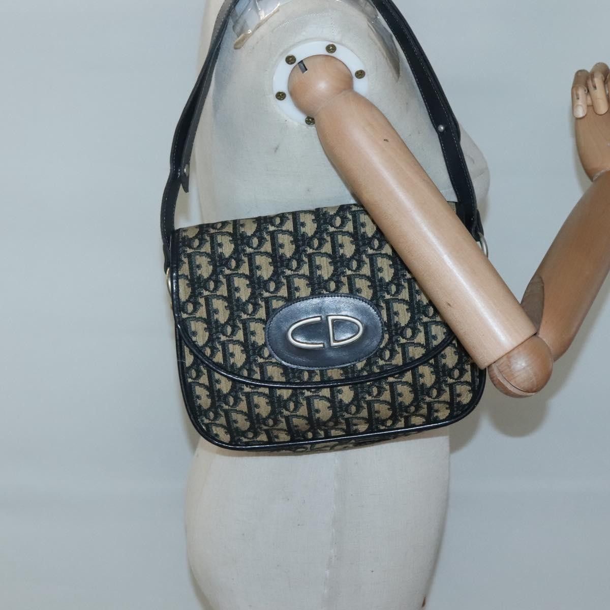 Dior Christian Dior Vintage CD Logo Shoulder Bag Leather Size ONE SIZE - 13 Thumbnail