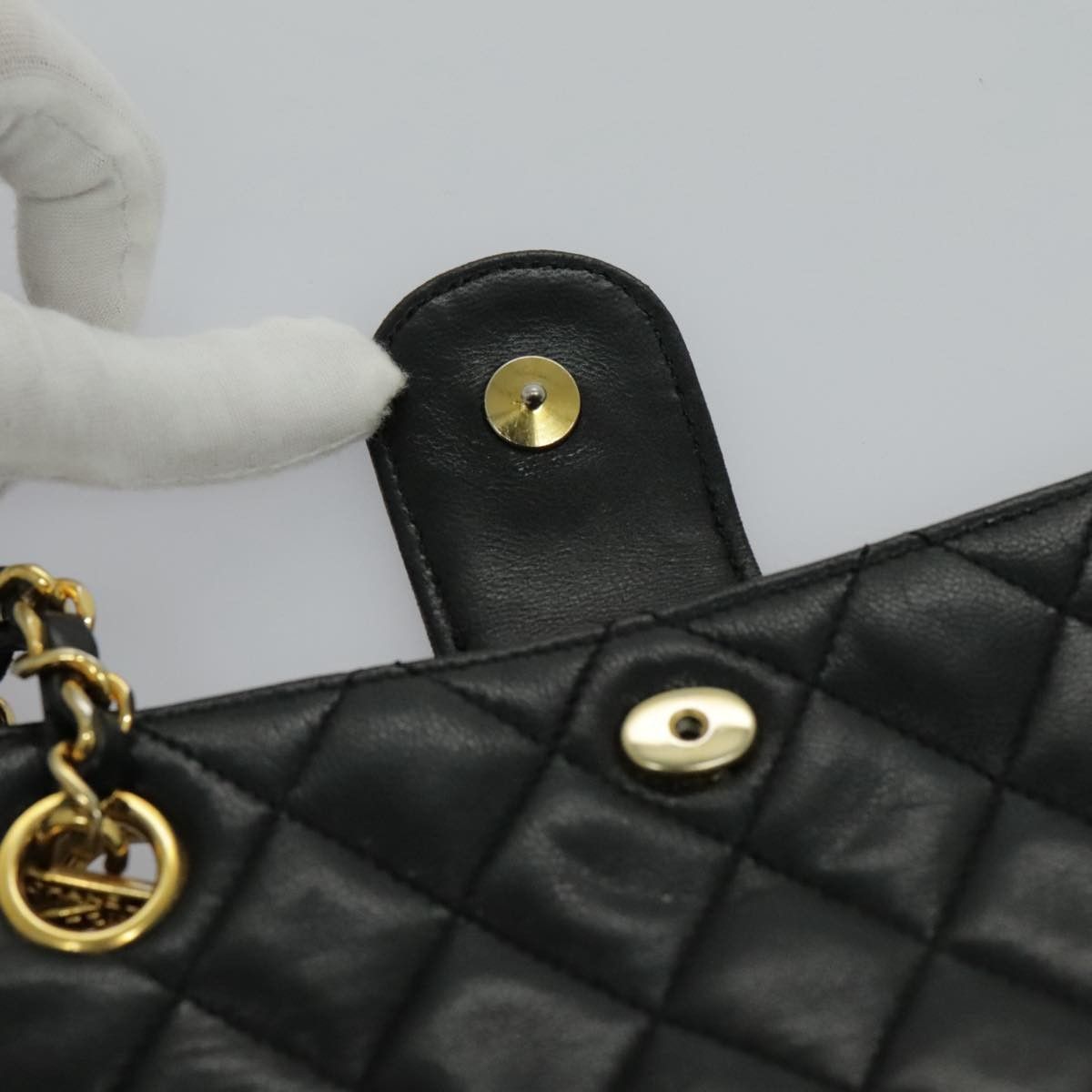 Chanel Chanel Vintage Chain Shoulder Bag Quilted Lambskin Size ONE SIZE - 14 Thumbnail