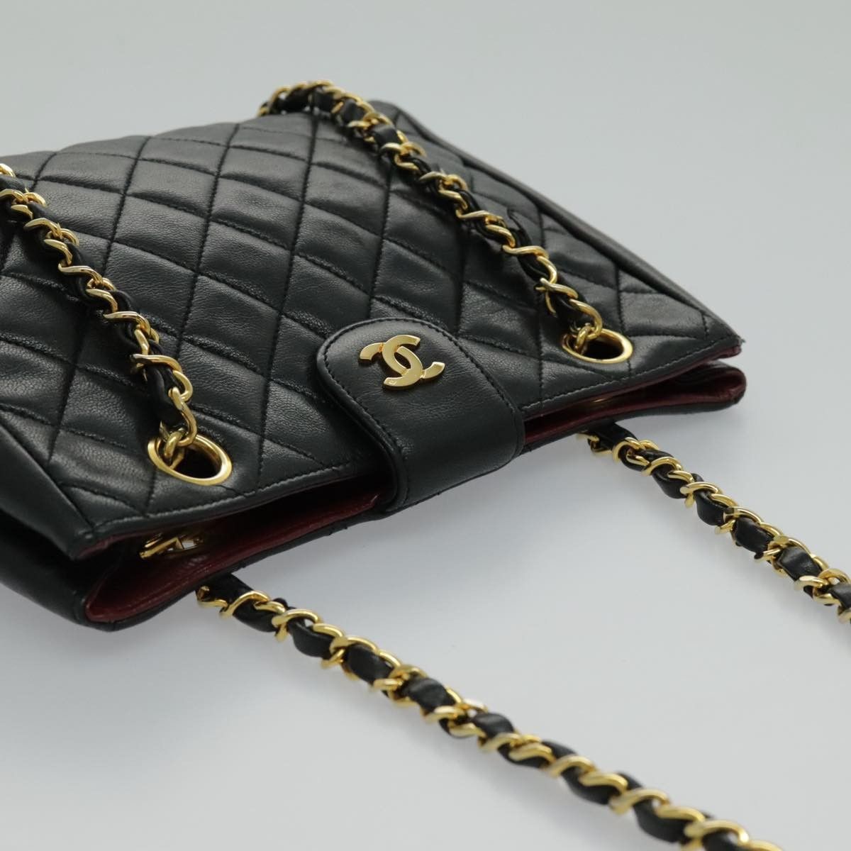 Chanel Chanel Vintage Chain Shoulder Bag Quilted Lambskin Size ONE SIZE - 20 Thumbnail