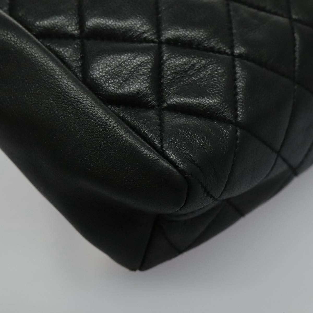 Chanel Chanel Vintage Chain Shoulder Bag Quilted Lambskin Size ONE SIZE - 9 Thumbnail