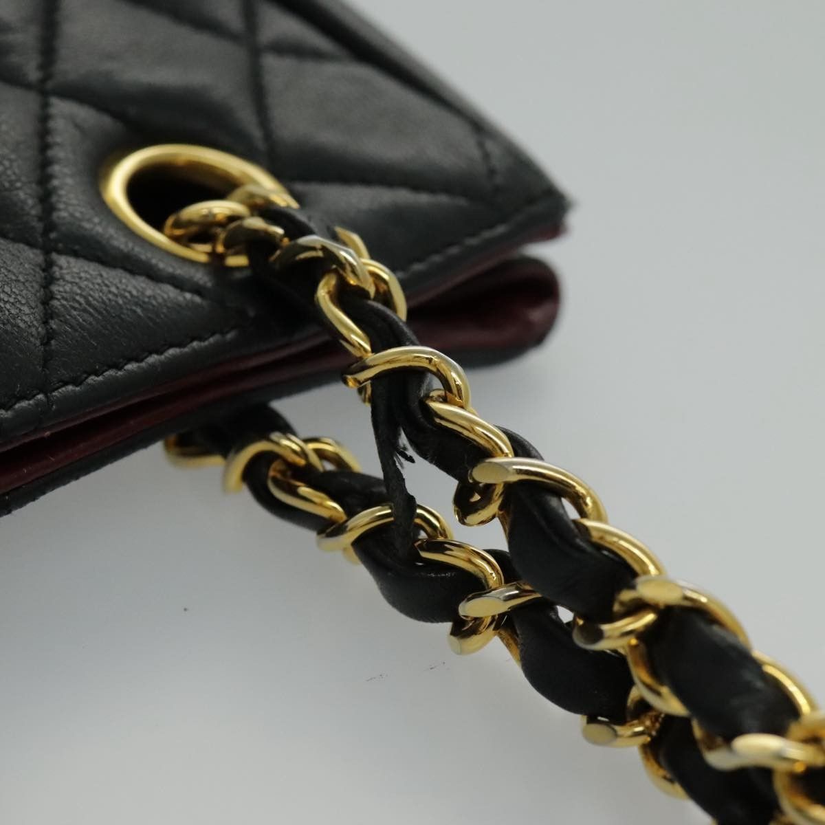 Chanel Chanel Vintage Chain Shoulder Bag Quilted Lambskin Size ONE SIZE - 17 Thumbnail