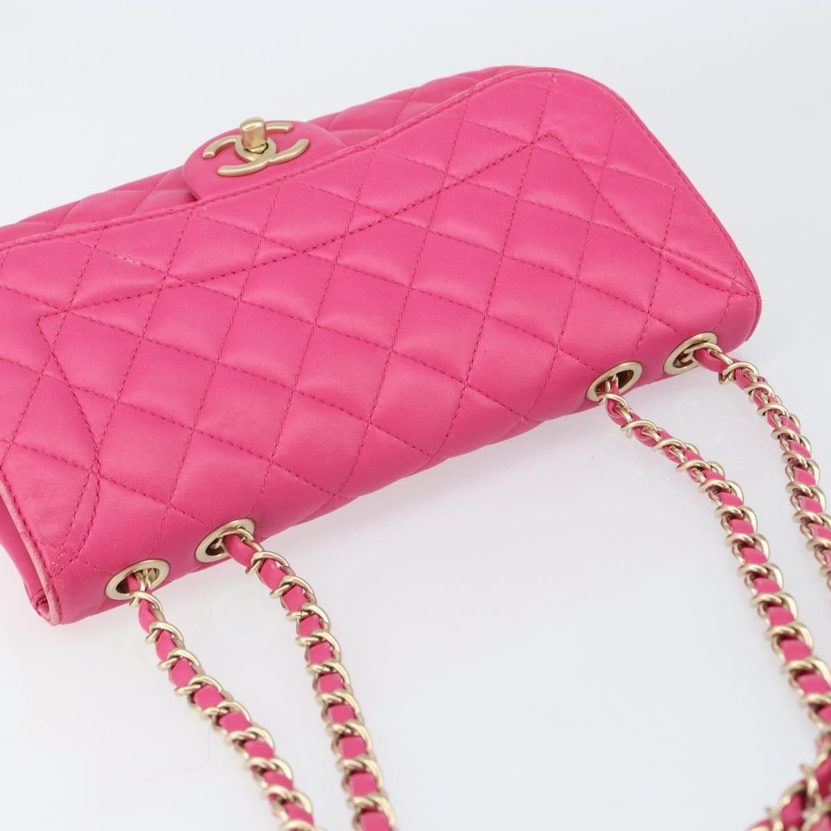 Chanel Chanel Mademoiselle Chic Flap Bag Quilted Lambskin Size ONE SIZE - 16 Thumbnail