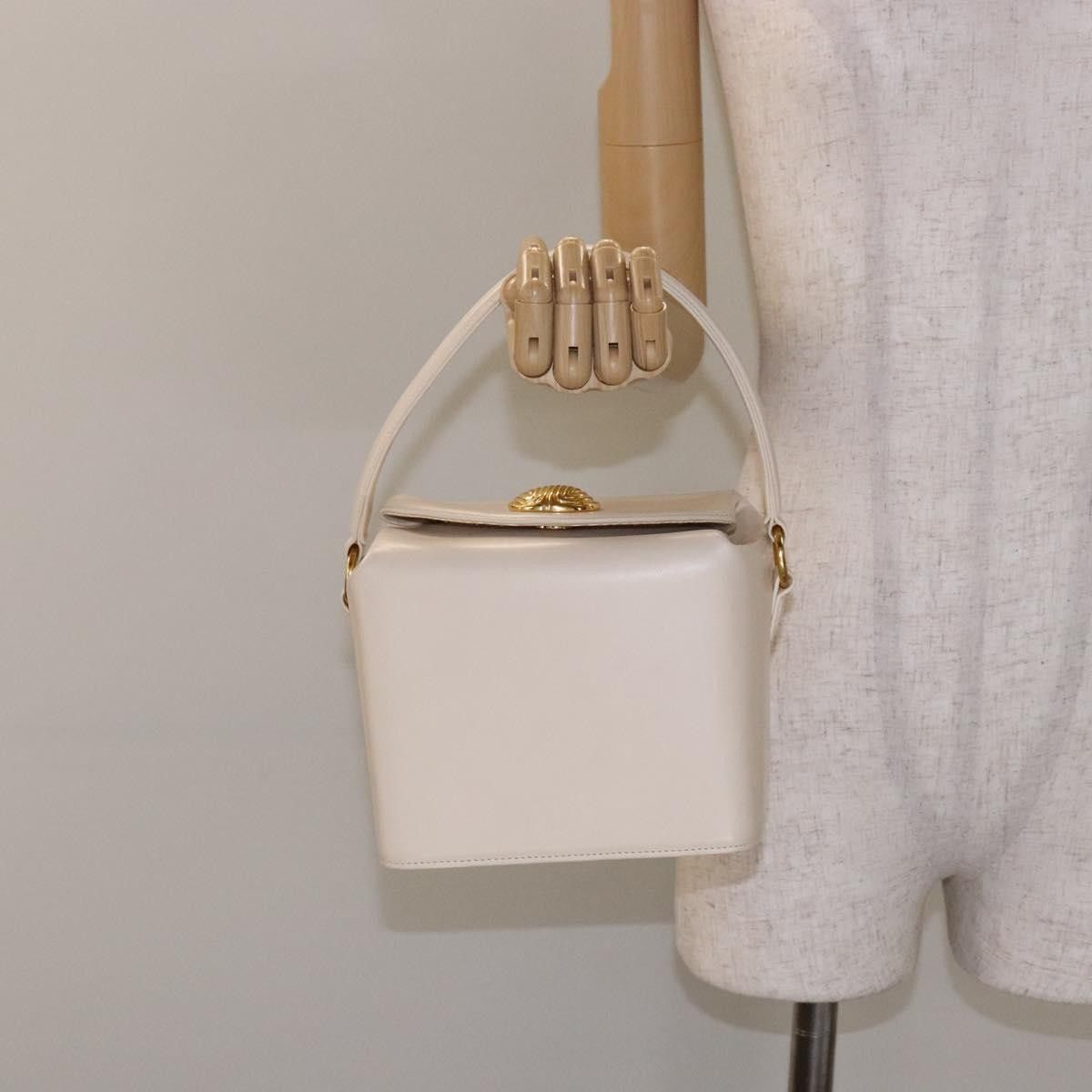 Givenchy Givenchy Vintage Handbag Leather Size ONE SIZE - 13 Thumbnail
