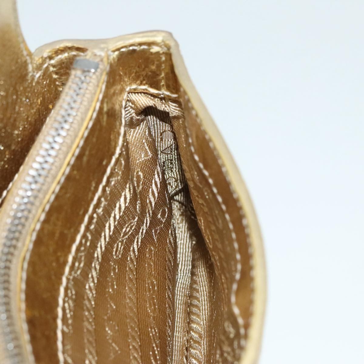 Prada Prada Vintage Pouch Leather Size ONE SIZE - 21 Thumbnail
