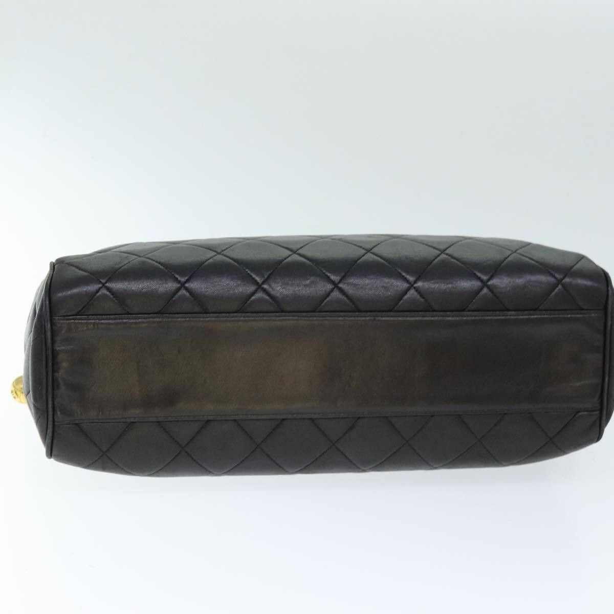 Chanel Chanel Vintage Chain Shoulder Bag Quilted Lambskin Size ONE SIZE - 23 Thumbnail