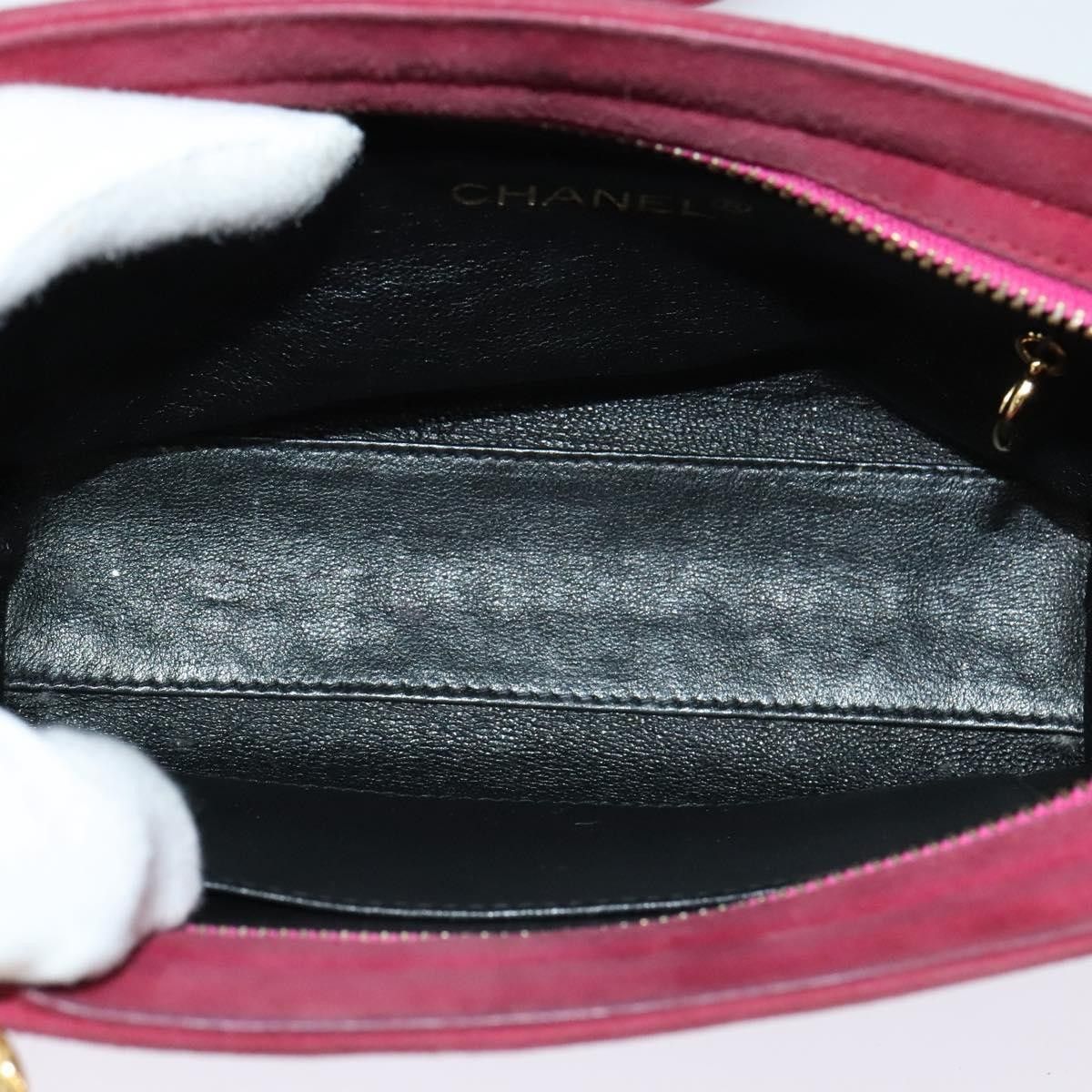 Chanel Chanel Vintage Diamond CC Camera Bag Quilted Suede Size ONE SIZE - 5 Thumbnail