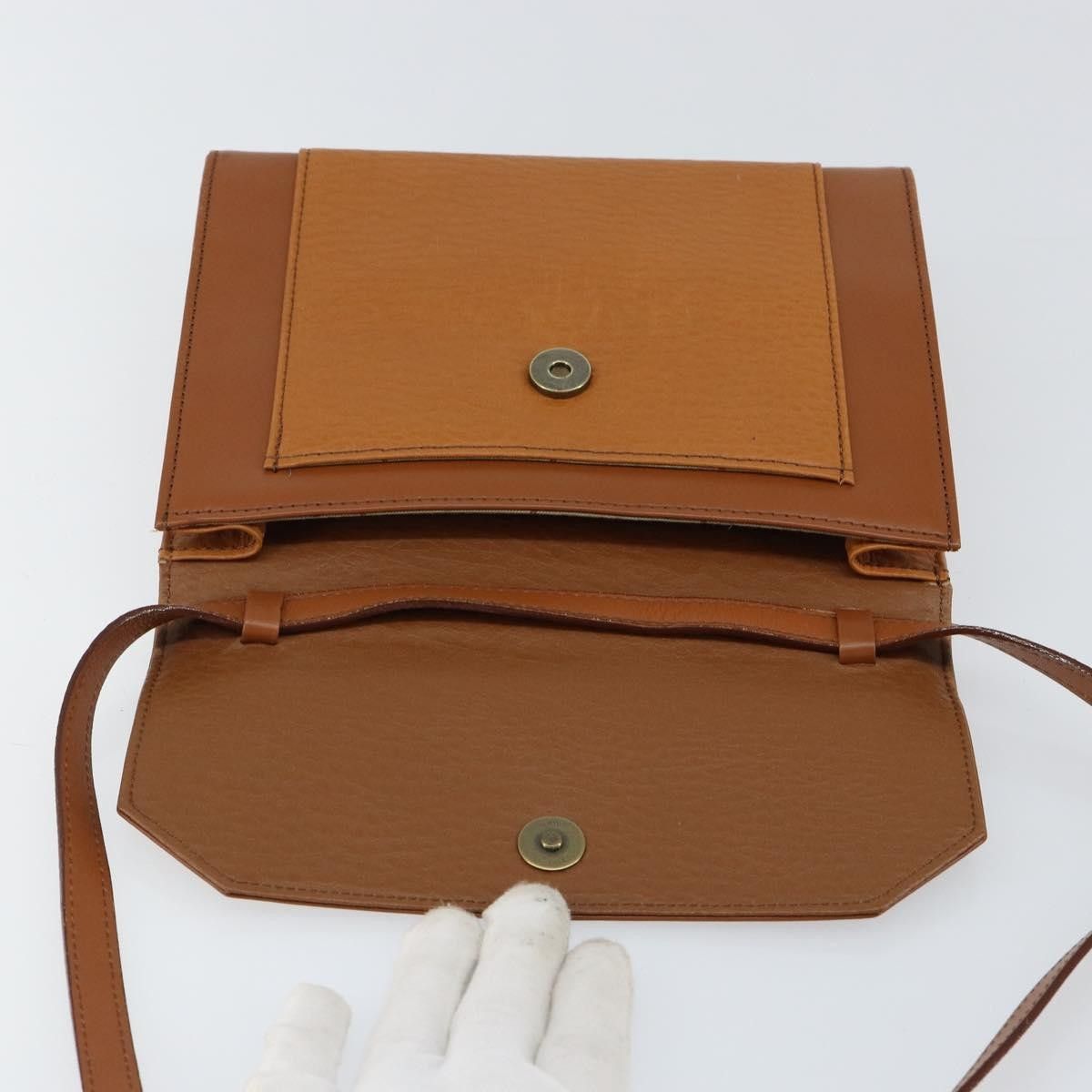 Burberry Burberry Vintage Shoulder Bag Leather Size ONE SIZE - 17 Thumbnail
