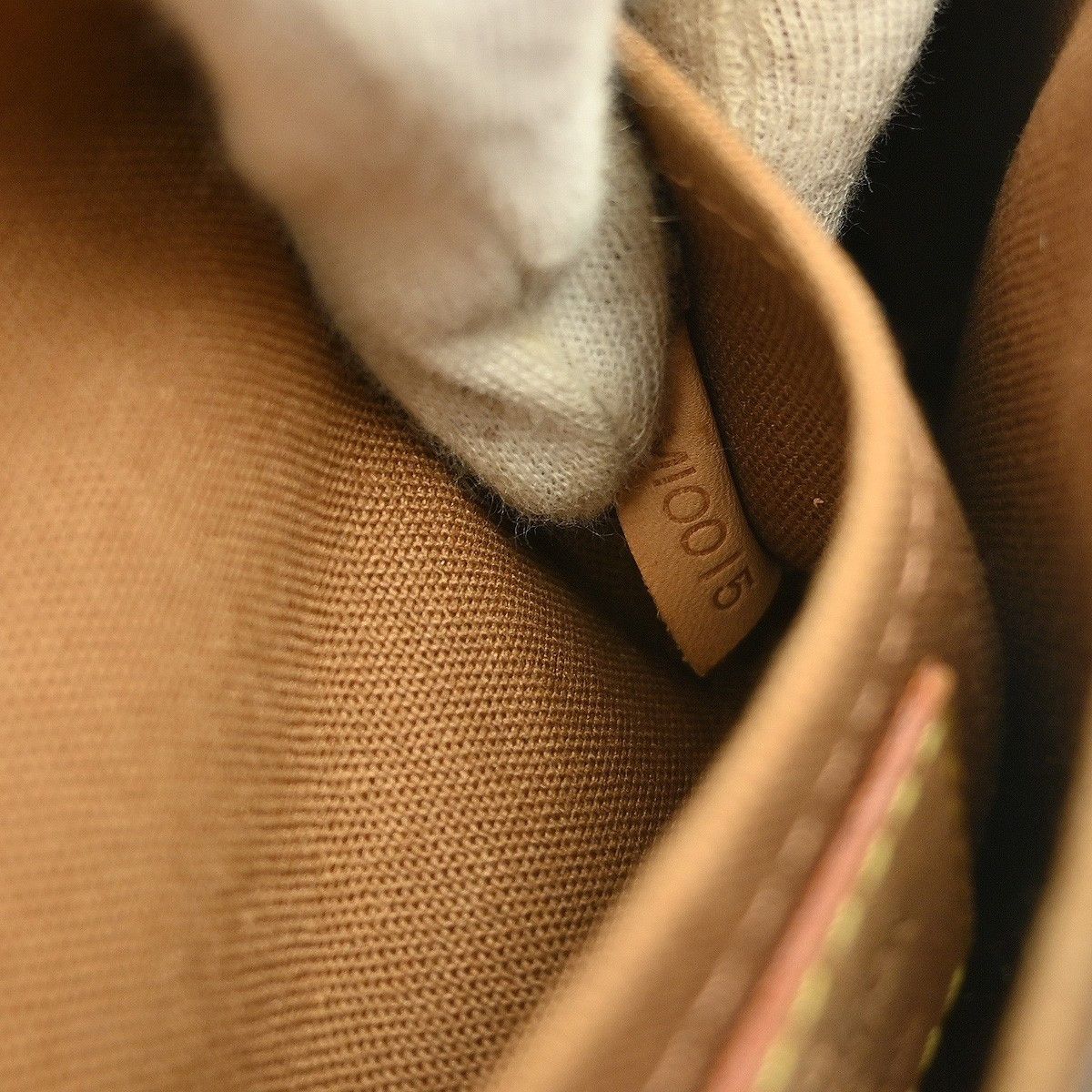 Louis Vuitton Louis Vuitton Marelle Waist Bag Monogram Canvas Size ONE SIZE - 5 Thumbnail