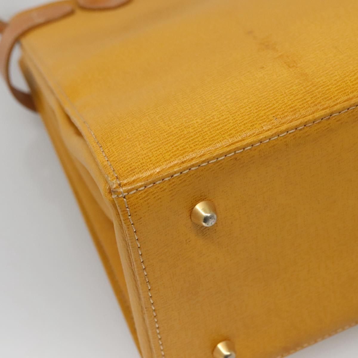 Burberry Burberry Vintage Handbag Leather Size ONE SIZE - 10 Thumbnail