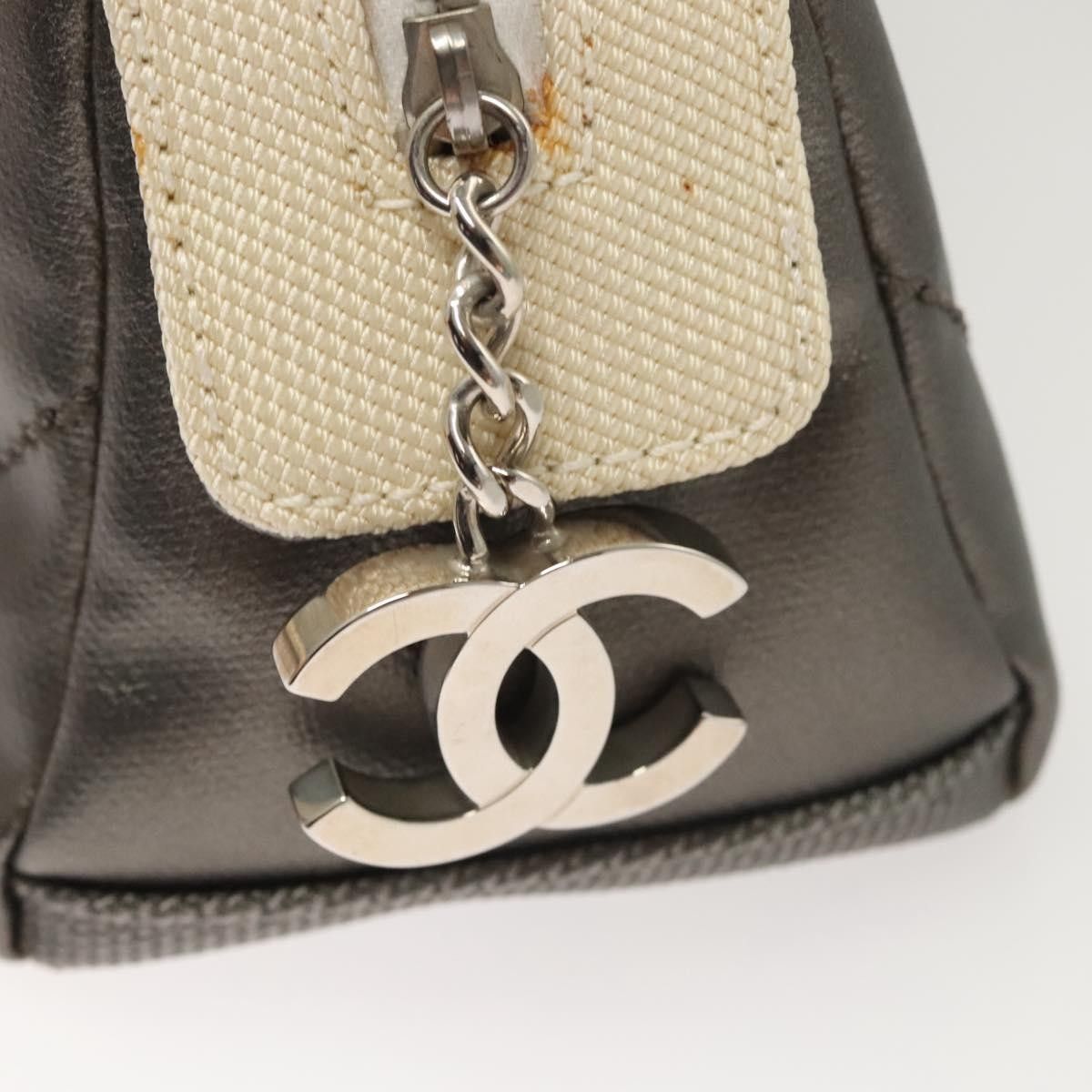 Chanel Chanel Biarritz Cosmetic Pouch Quilted Coated Canvas Size ONE SIZE - 12 Thumbnail