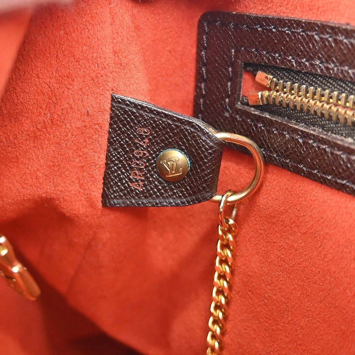 Louis Vuitton Louis Vuitton Marais Damier Size ONE SIZE - 5 Thumbnail