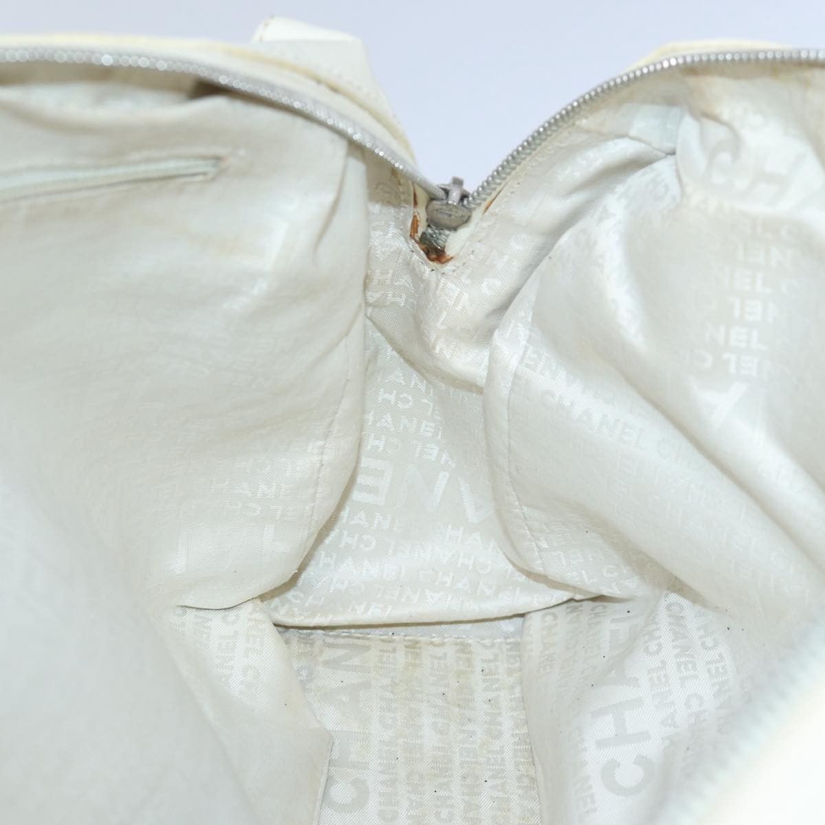 Chanel Chanel Zip Shoulder Bag Canvas Size ONE SIZE - 19 Thumbnail