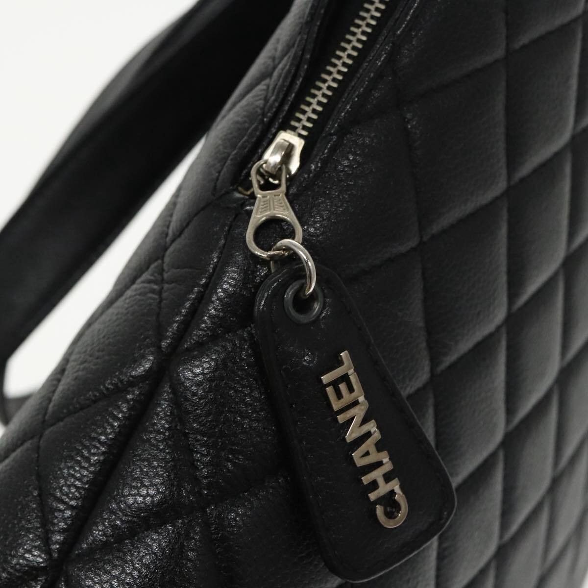 Chanel Chanel Vintage CC Zip Around Shoulder Bag Quilted Caviar Size ONE SIZE - 13 Thumbnail