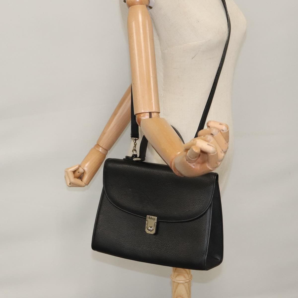 Burberry Burberry Vintage Handbag Leather Size ONE SIZE - 13 Thumbnail