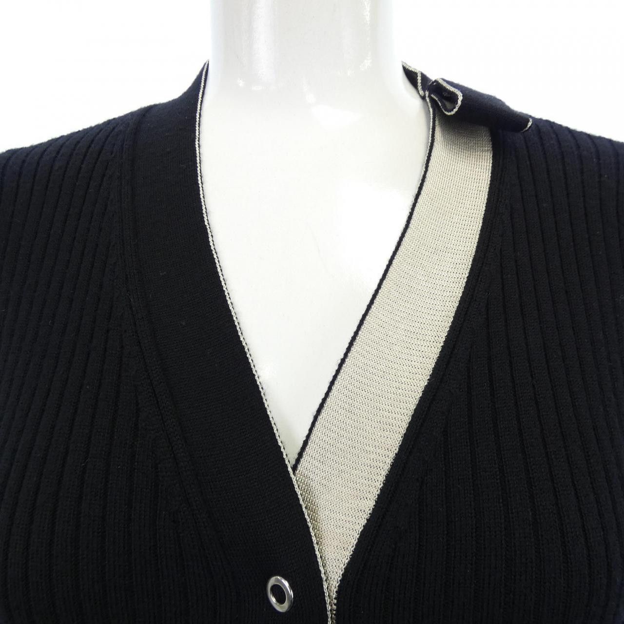 Moncler Moncler Moncler G20949B00005 M1314 Long Cardigan Others Tops G20949B00005 M1314 DUTY FREE for USA Size ONE SIZE - 6 Thumbnail