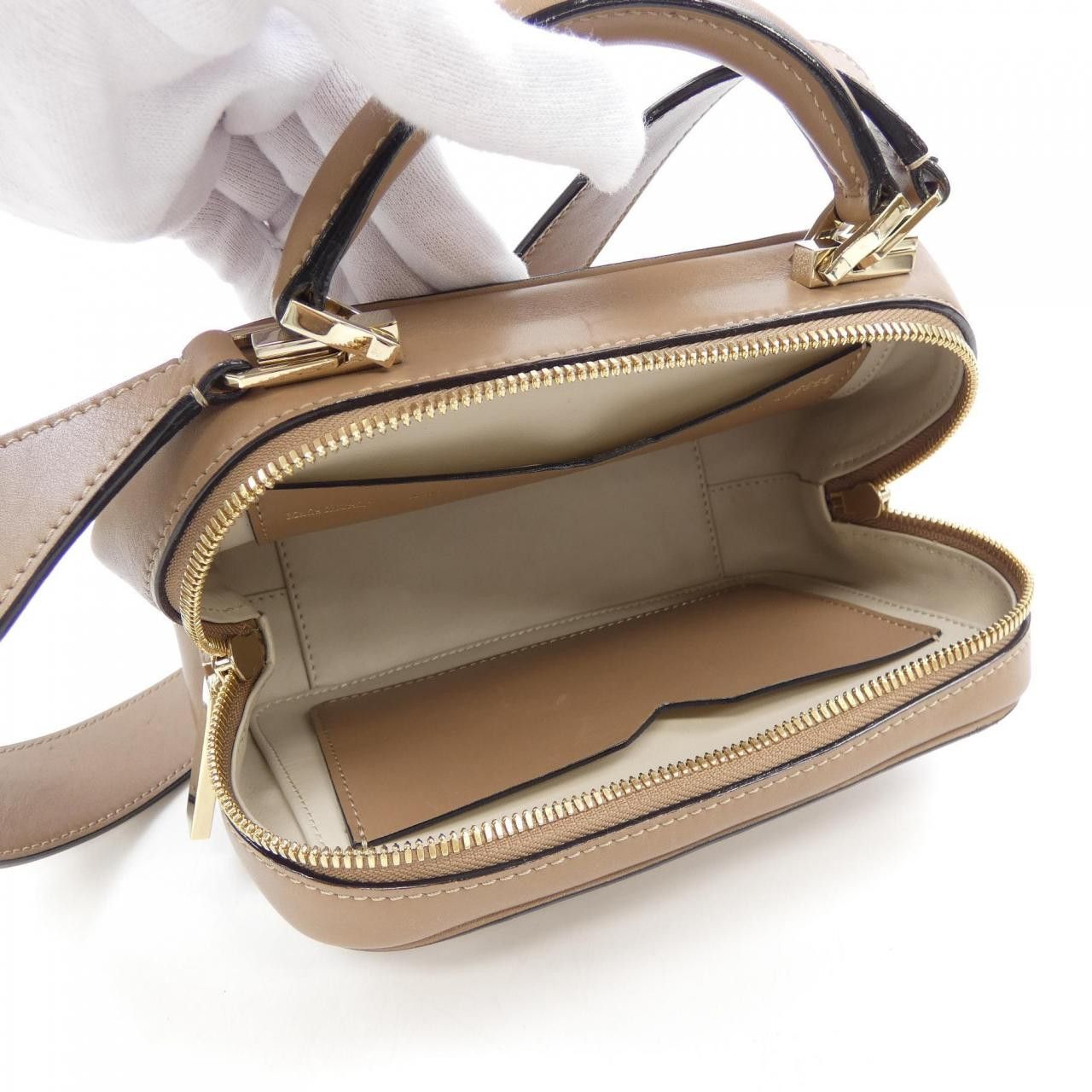 Valextra Valextra Valextra Serie S Mini Bag Leather Crossbody Bag DUTY FREE for USA Size ONE SIZE - 6 Thumbnail