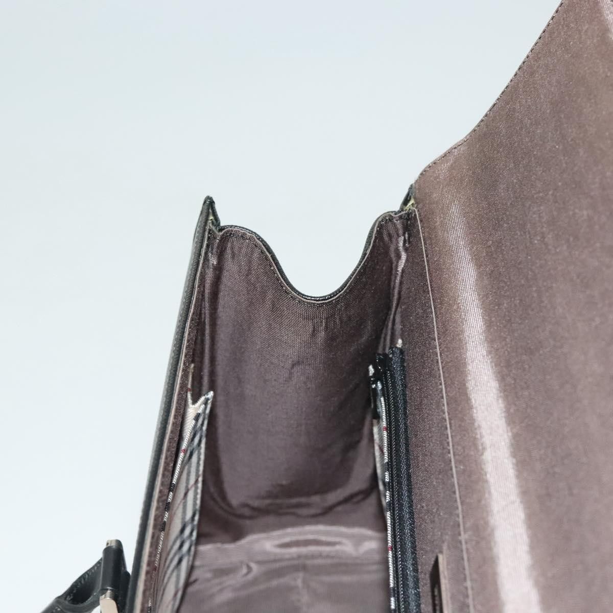 Burberry Burberry Vintage Handbag Leather Size ONE SIZE - 20 Thumbnail