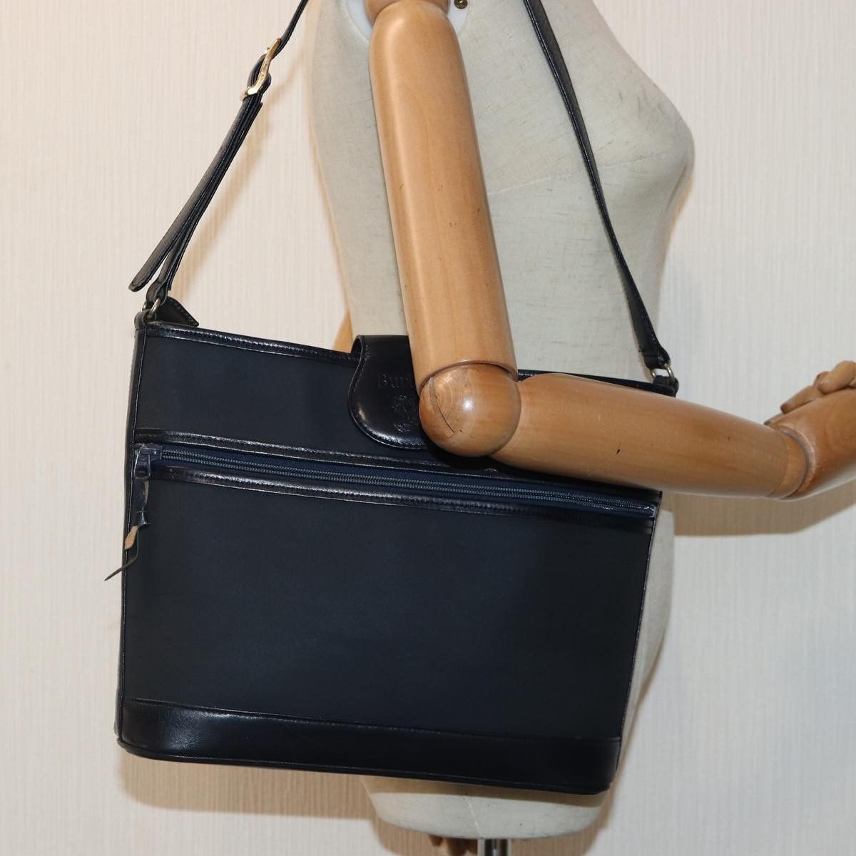 Burberry Burberry Vintage Shoulder Bag Nylon Size ONE SIZE - 12 Thumbnail