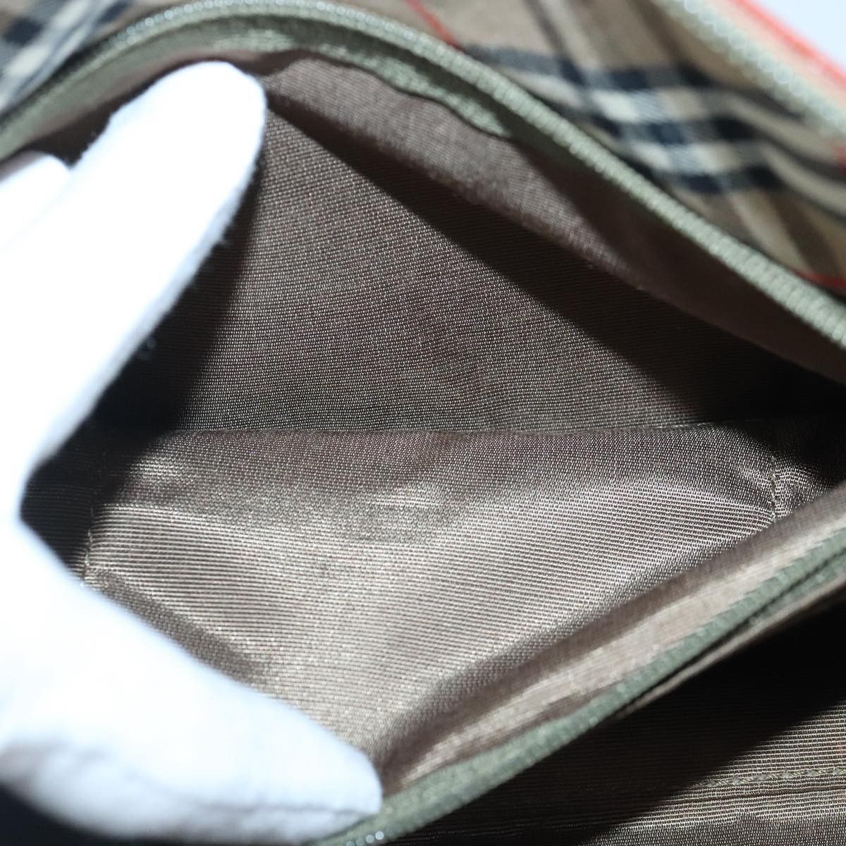 Burberry Burberry Vintage Handbag Nylon Size ONE SIZE - 16 Thumbnail