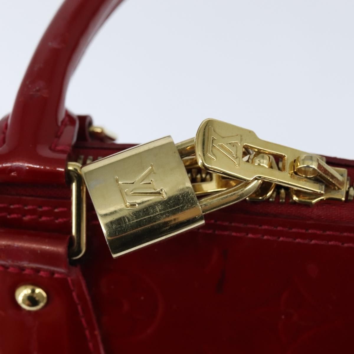 Louis Vuitton Louis Vuitton Alma Handbag Monogram Vernis Size ONE SIZE - 13 Thumbnail