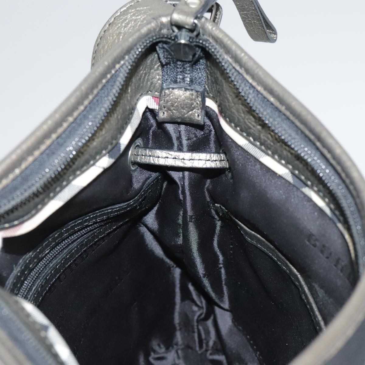 Burberry Burberry Vintage Shoulder Bag Nylon Size ONE SIZE - 19 Thumbnail