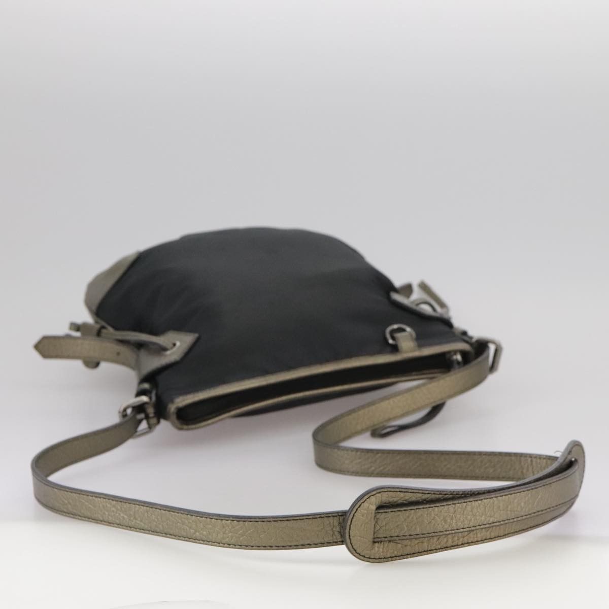 Burberry Burberry Vintage Shoulder Bag Nylon Size ONE SIZE - 7 Thumbnail