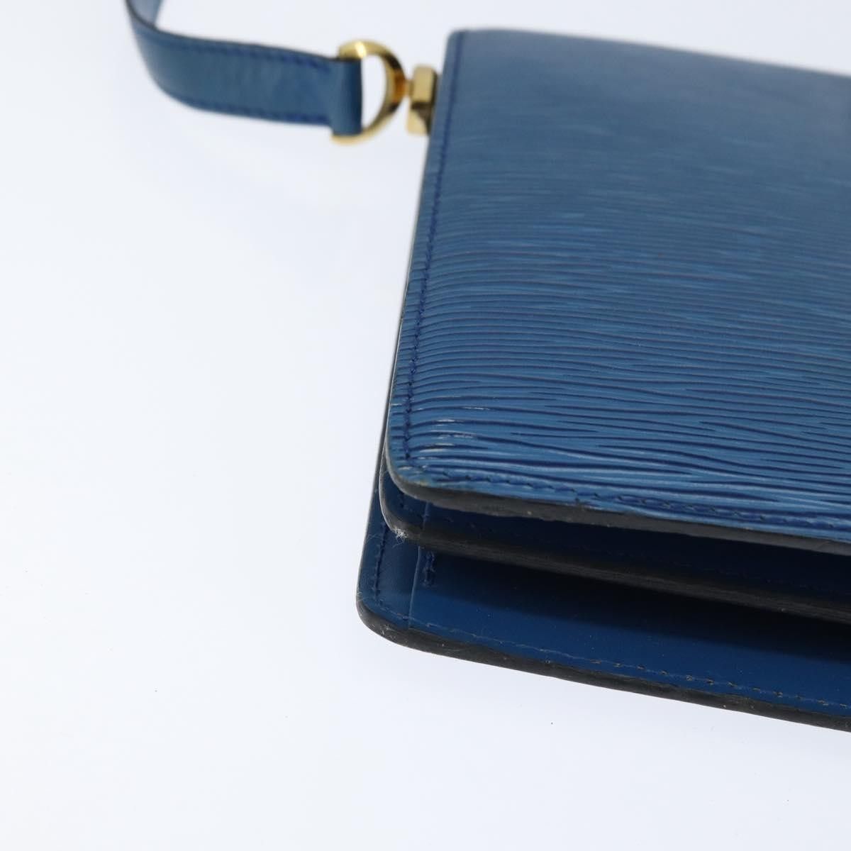 Louis Vuitton Louis Vuitton Capucines Epi Leather Size ONE SIZE - 12 Thumbnail
