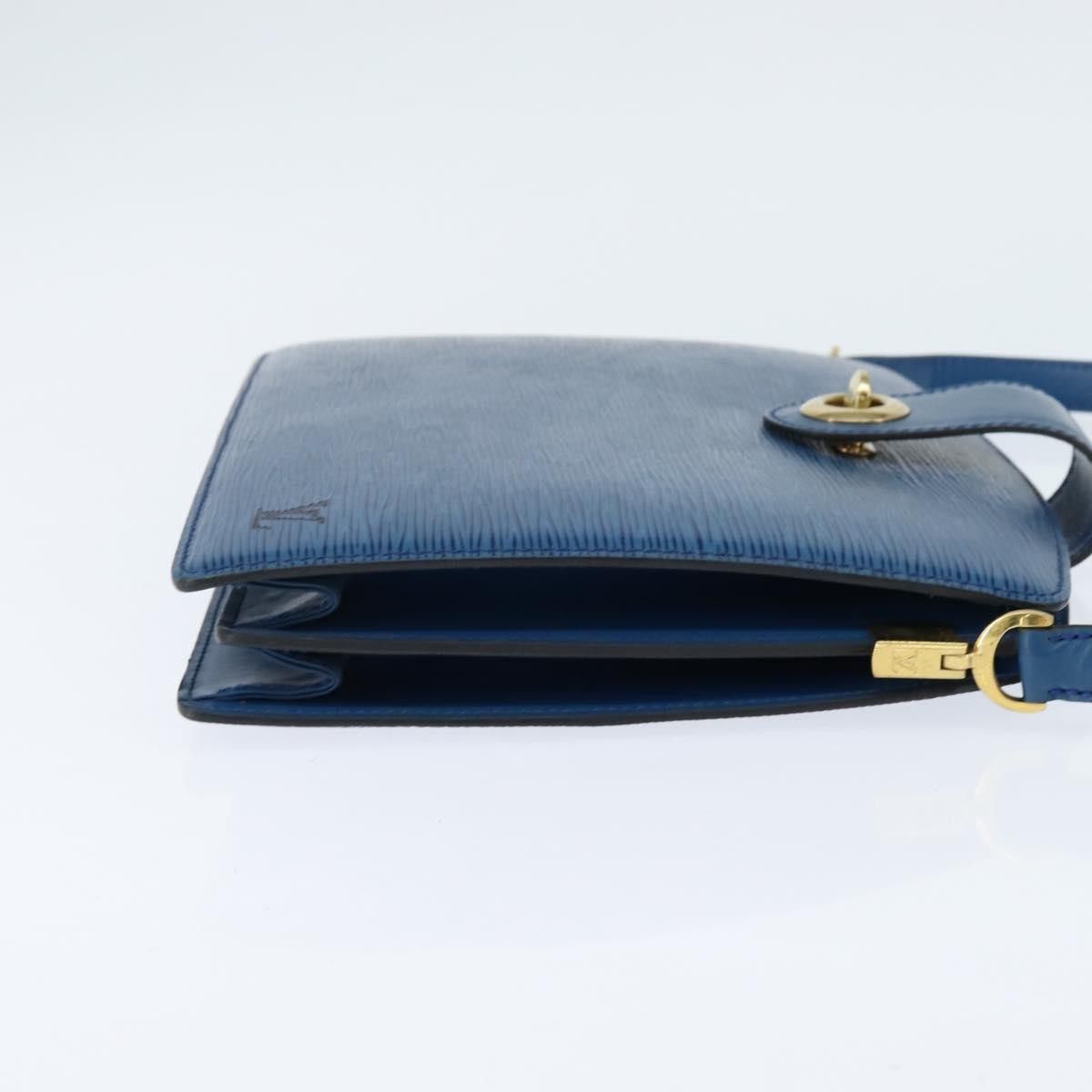 Louis Vuitton Louis Vuitton Capucines Epi Leather Size ONE SIZE - 4 Thumbnail