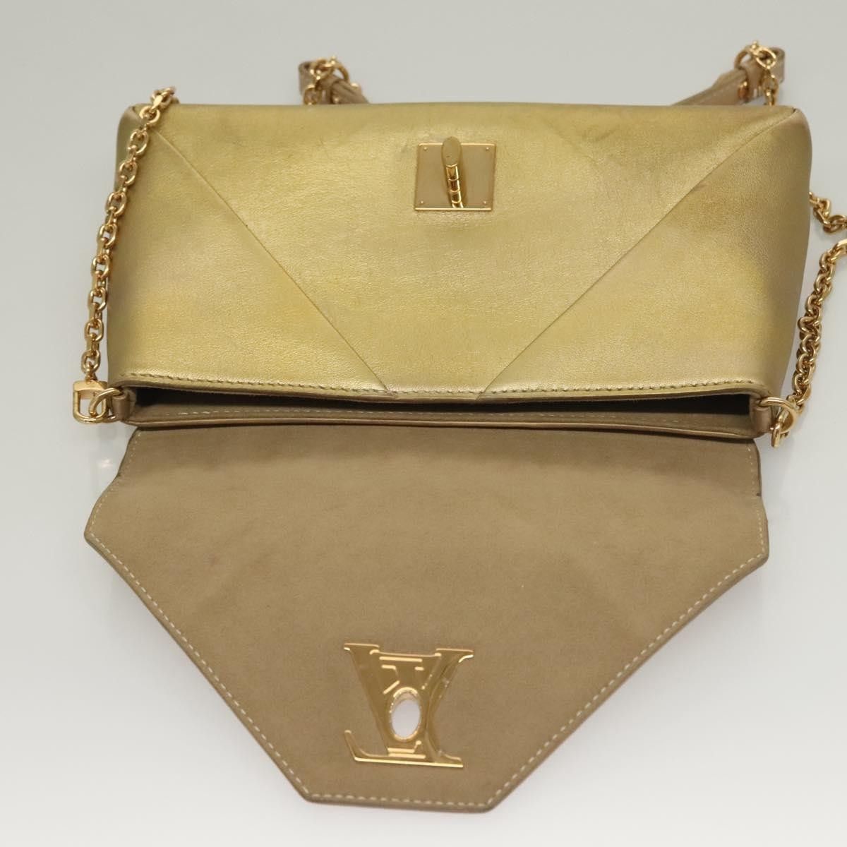 Louis Vuitton Louis Vuitton Love Note Chain Clutch Leather Size ONE SIZE - 21 Thumbnail