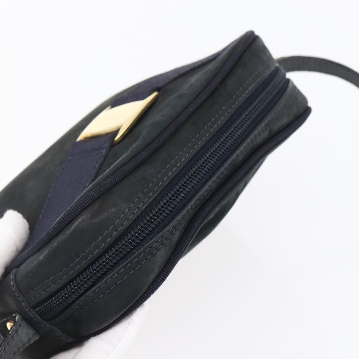 Salvatore Ferragamo Salvatore Ferragamo Vala Shoulder Bag Suede Size ONE SIZE - 18 Thumbnail