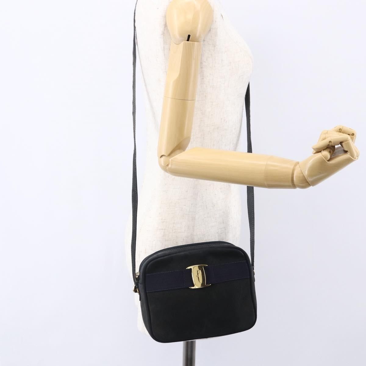 Salvatore Ferragamo Salvatore Ferragamo Vala Shoulder Bag Suede Size ONE SIZE - 14 Thumbnail