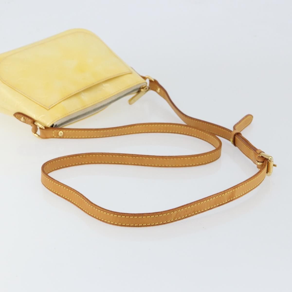 Louis Vuitton Louis Vuitton Minna Street Handbag Monogram Vernis Size ONE SIZE - 8 Thumbnail