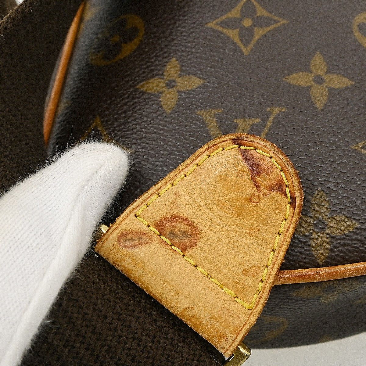 Louis Vuitton Louis Vuitton Pochette Gange Monogram Canvas Size ONE SIZE - 8 Thumbnail