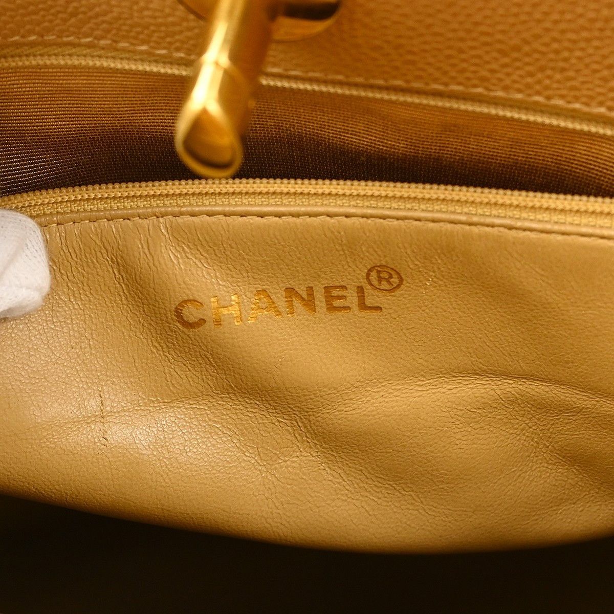 Chanel Chanel Vintage CC Lock Pocket Tote Quilted Caviar Size ONE SIZE - 4 Thumbnail