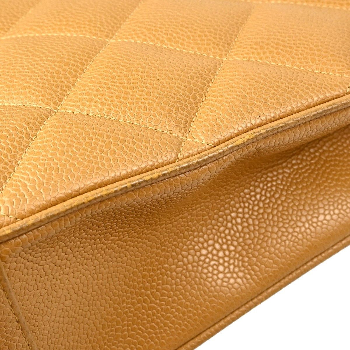 Chanel Chanel Vintage CC Lock Pocket Tote Quilted Caviar Size ONE SIZE - 8 Thumbnail