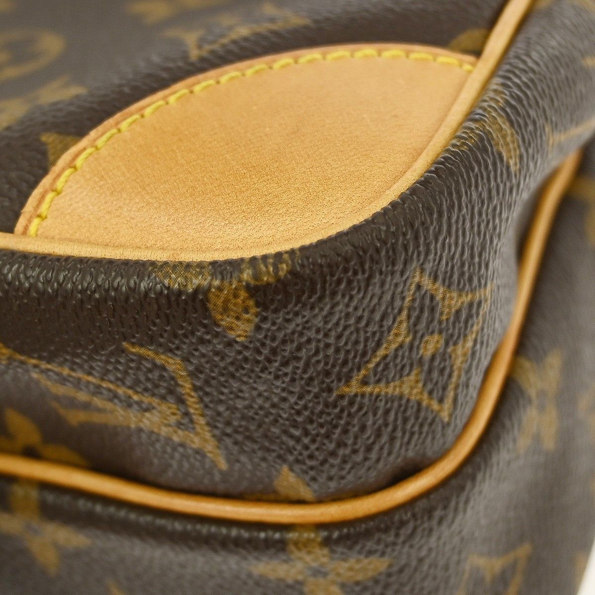 Louis Vuitton Louis Vuitton Amazone Bag Monogram Canvas Size ONE SIZE - 7 Thumbnail
