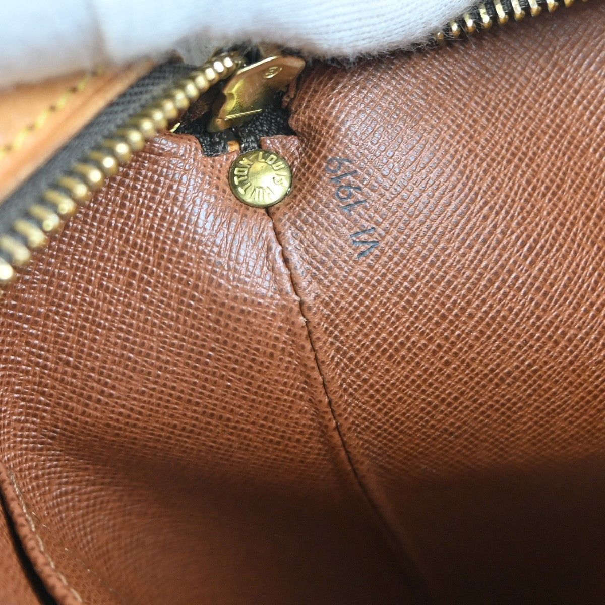 Louis Vuitton Louis Vuitton Drouot Handbag Monogram Canvas Size ONE SIZE - 5 Thumbnail