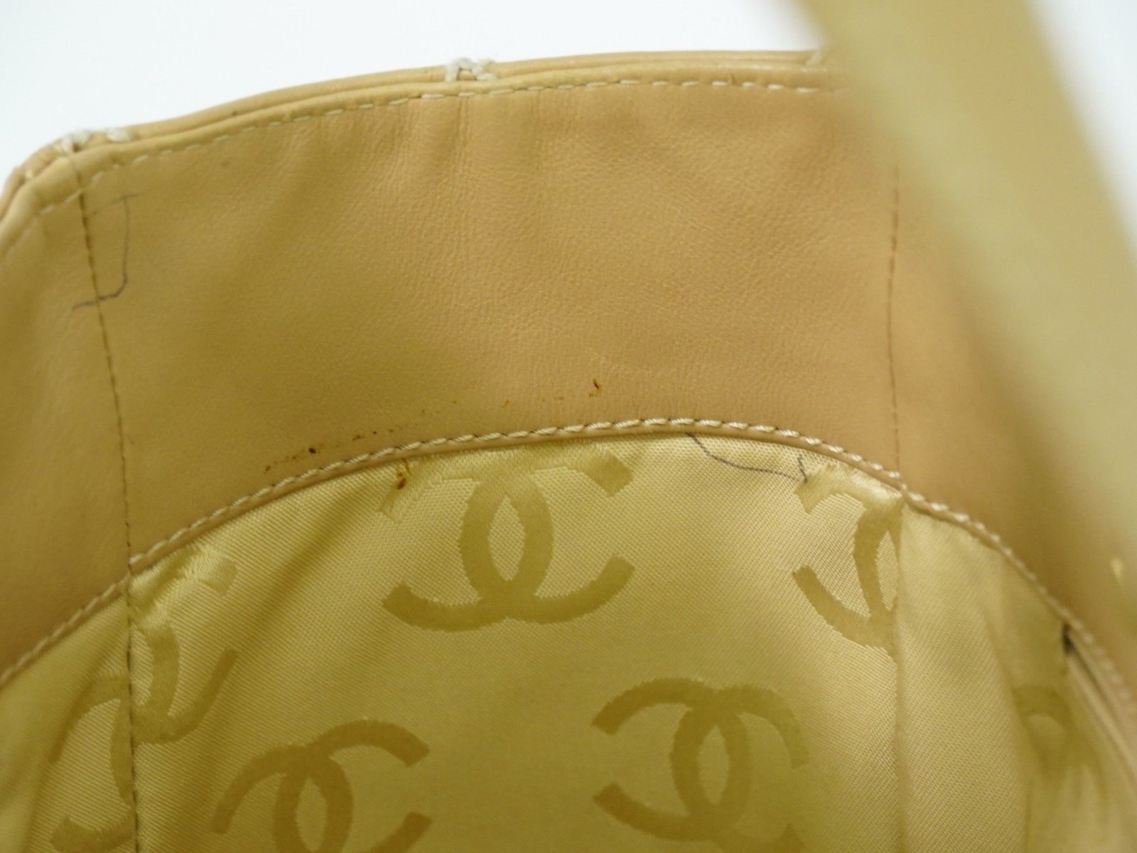 Chanel Chanel Surpique Tote Quilted Leather Size ONE SIZE - 19 Thumbnail